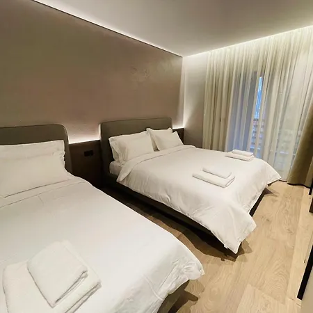 Two Steps * Τίρανα