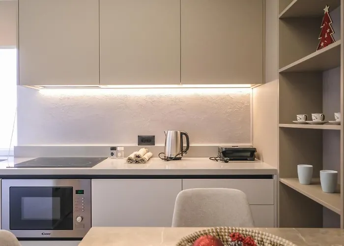 Two Steps アパート *