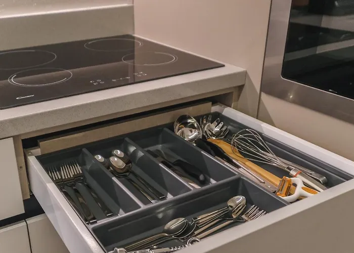 Two Steps ティラナ